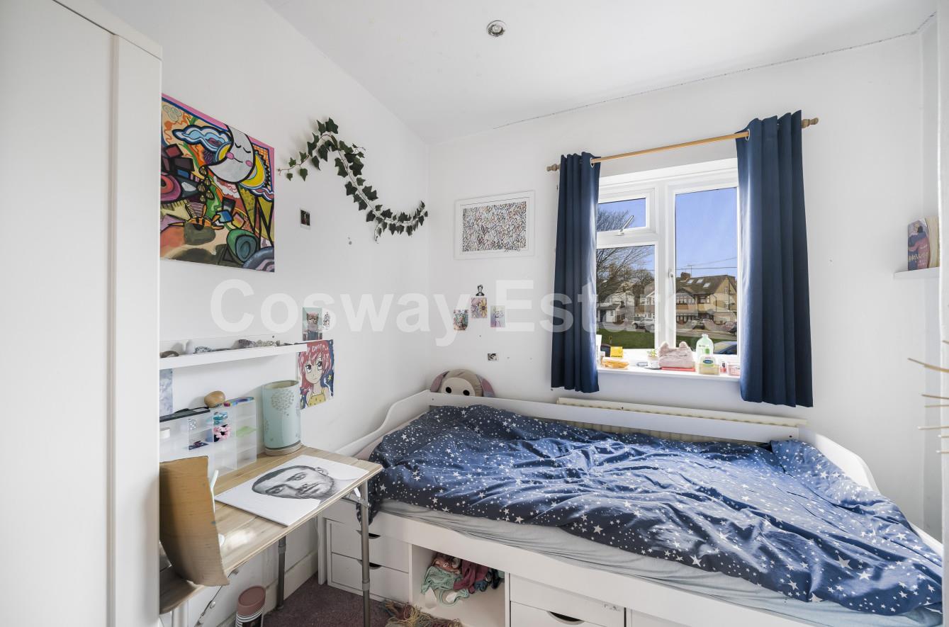 Woodcote Avenue, London